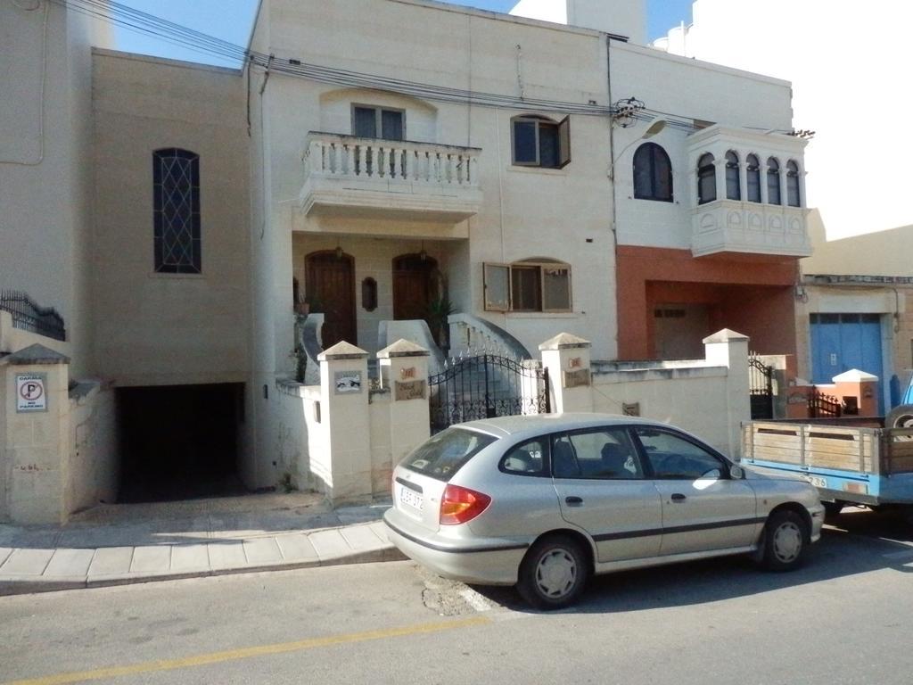 Black Gold Private Room Msida Esterno foto